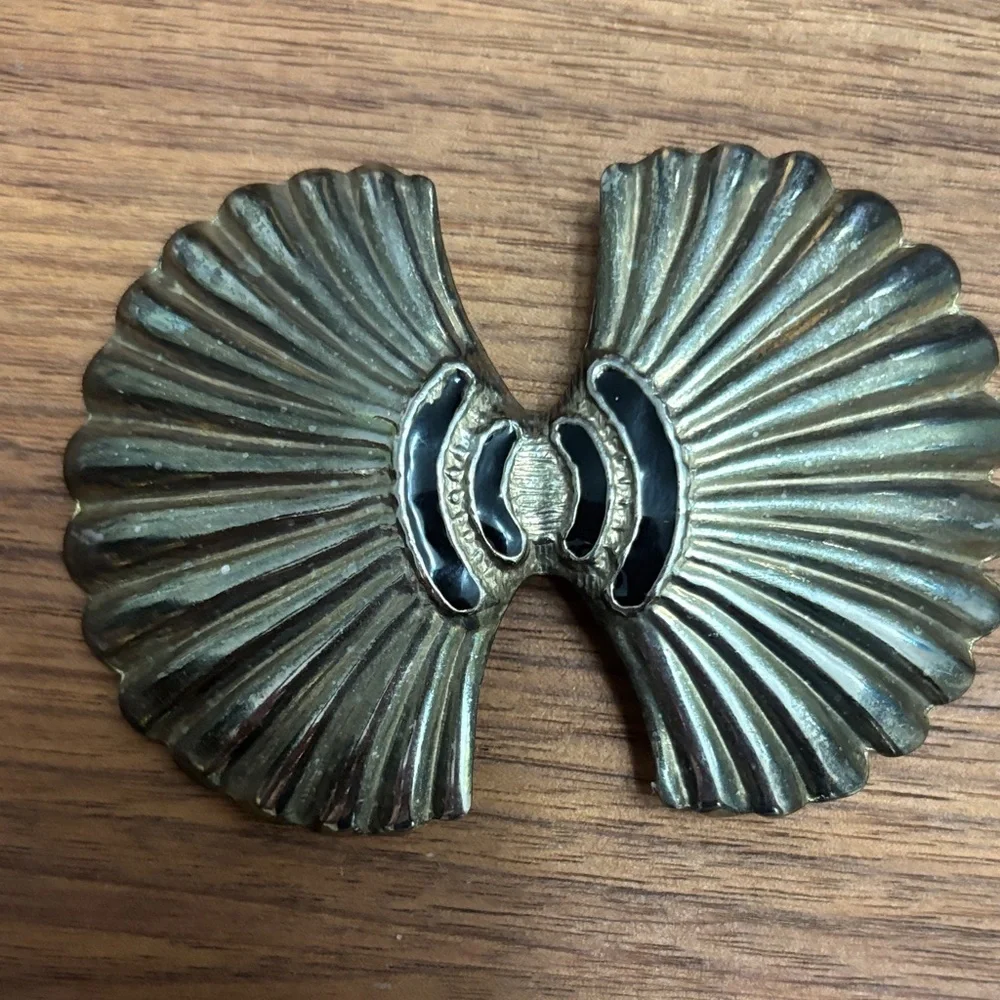 Vintage Gold tone Shell Design Belt Buckle